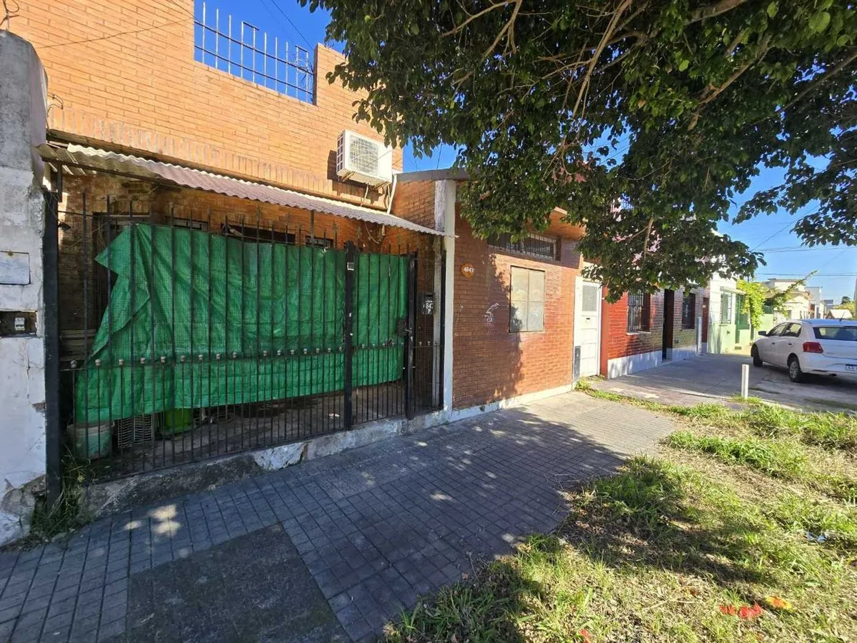 P H en Almirante Cordero 4800