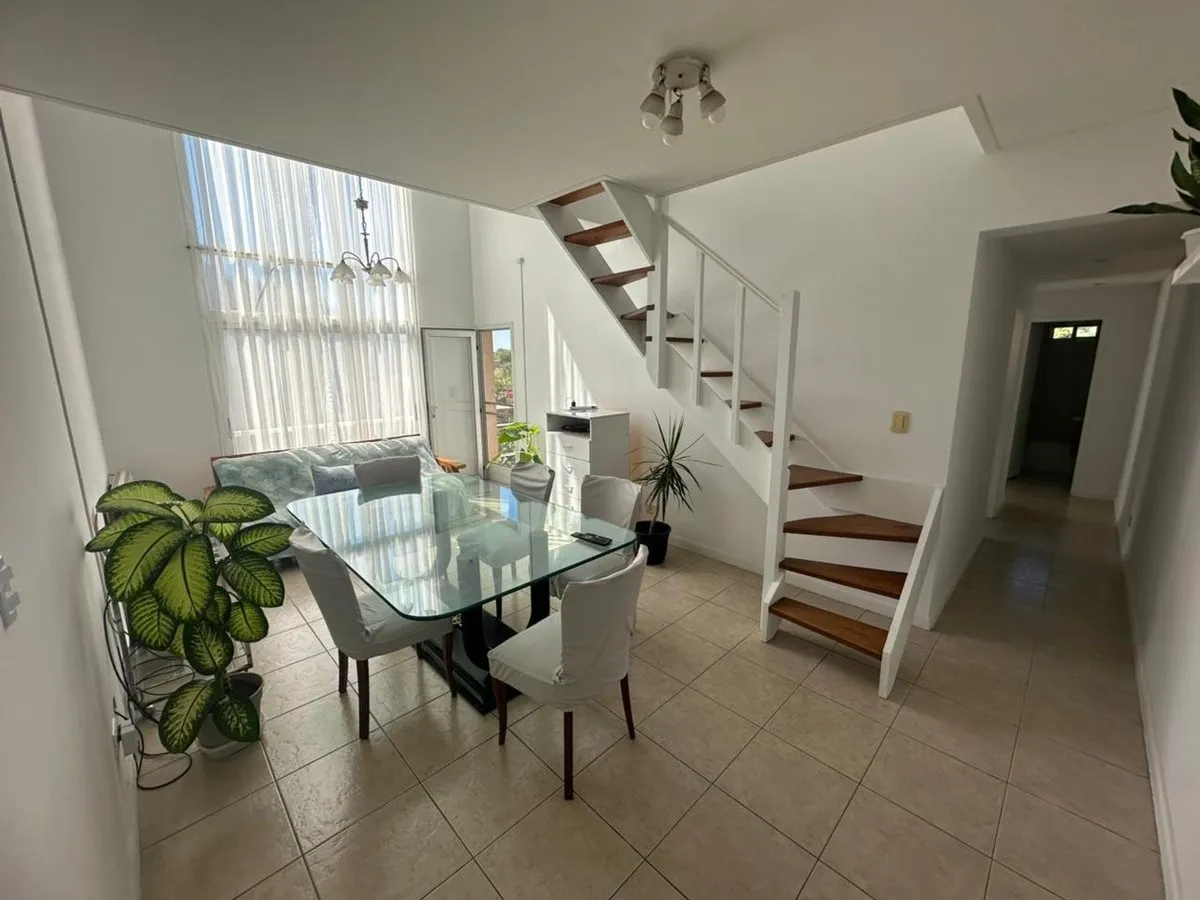 Departamento en Almirante Guillermo Brown 300