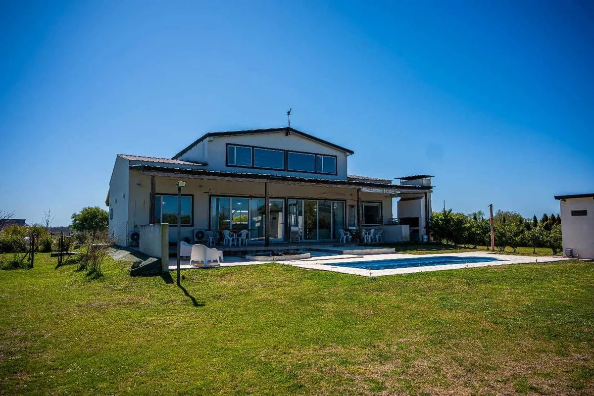 Casa en Papa Francisco 700