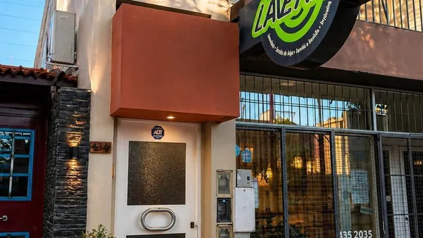 Departamento en Lavalle 100