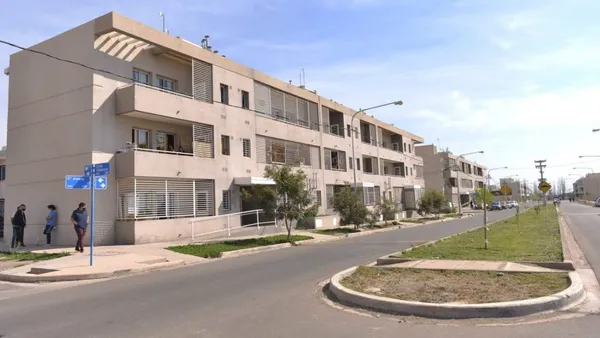 Departamento en Juncal Entre los Escritores y los Educadores 0