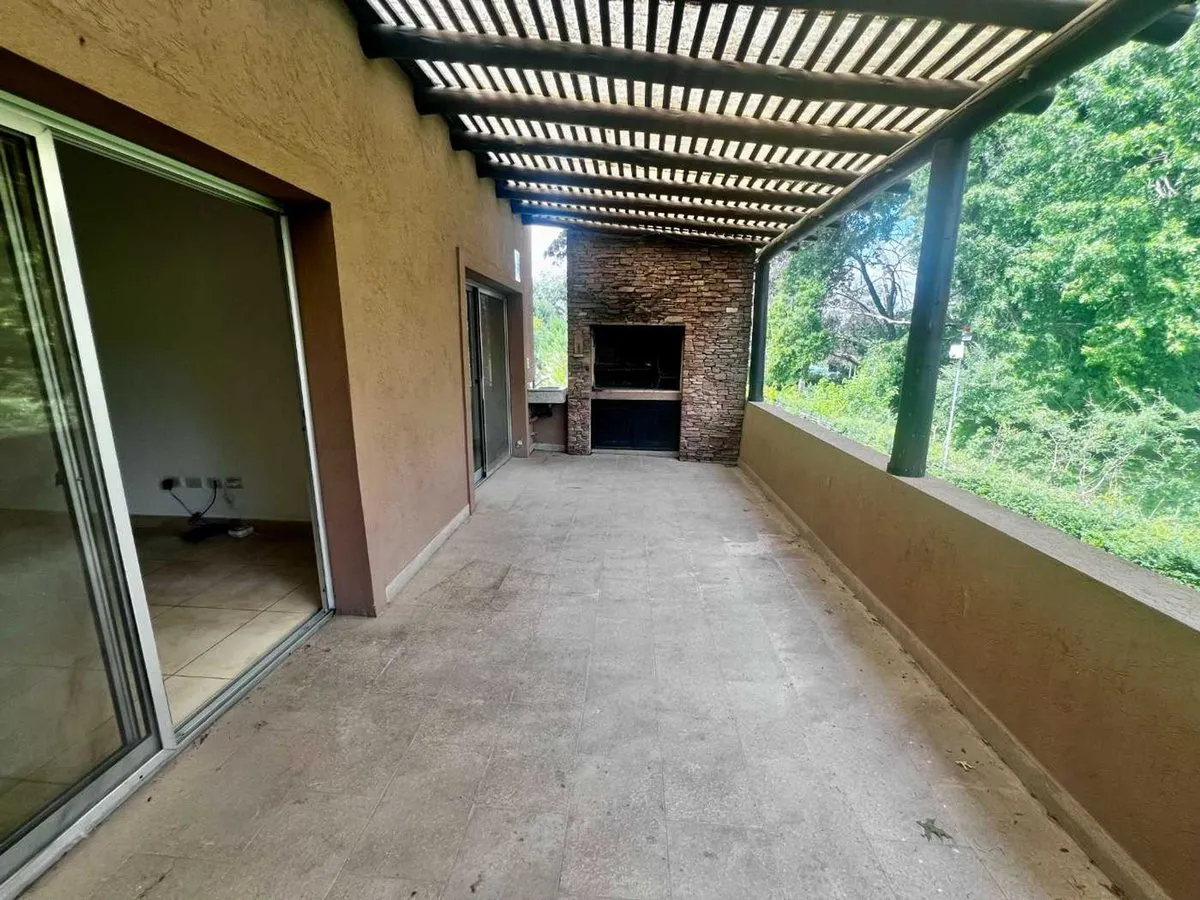 Departamento en Saravi 2700