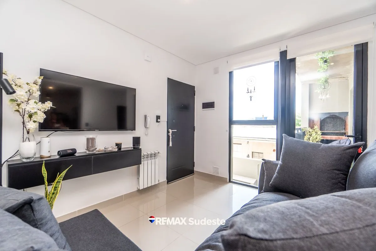 Departamento en Witcomb 0