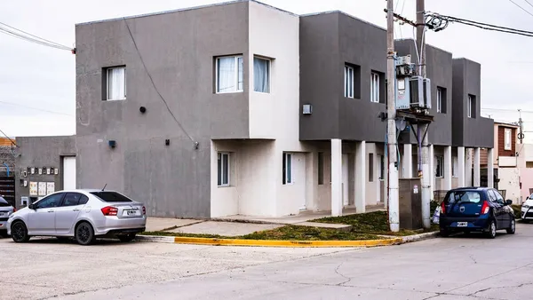 Casa en Los Coihues 900