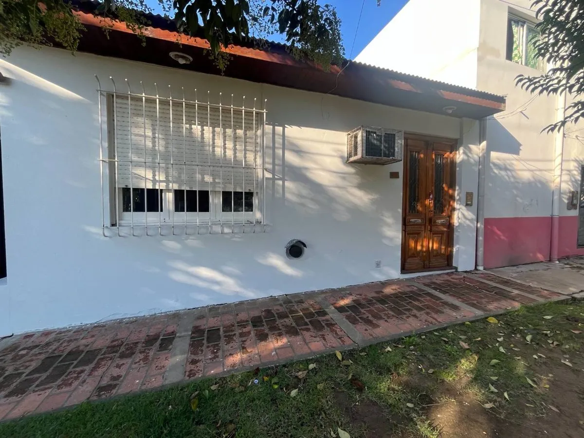 Casa en 152 E/ 57 y 58 1200