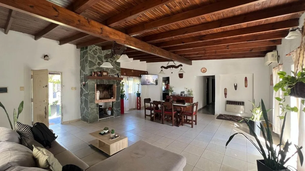 Casa en 146 E/ 515 y 516 1600