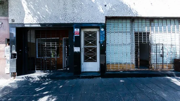 Casa en Del Barco Centenera 2300