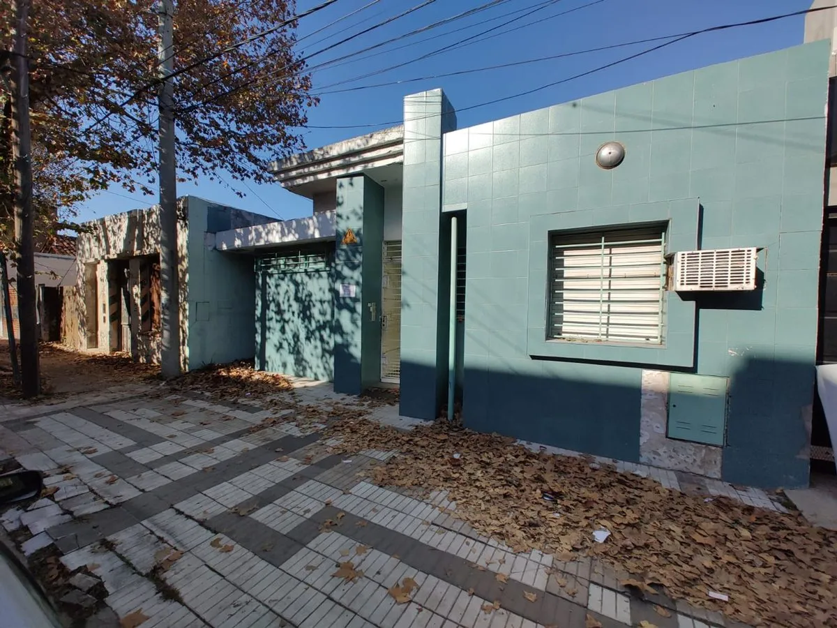 Casa en Lamadrid 200
