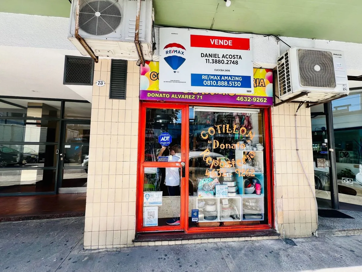 Local Comercial en Avenida Teniente General Donato Álvarez 0