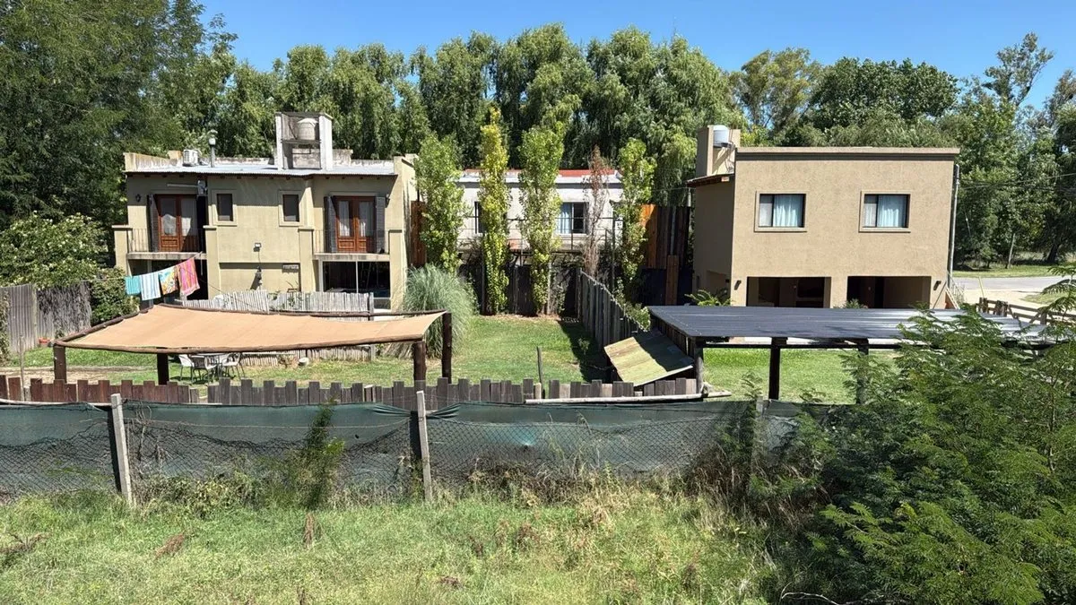 Casa en Martinez y Zerboni 0