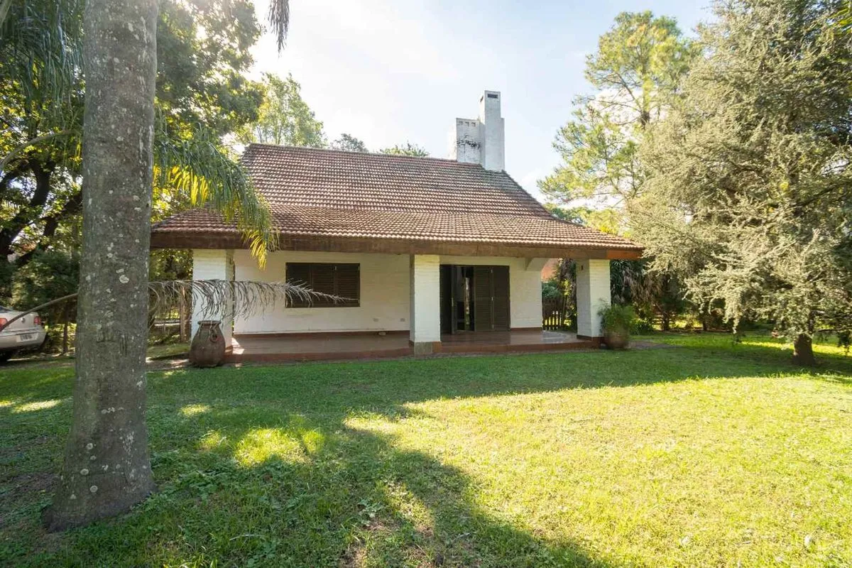 Casa en Los Molinos 17,18,19,20 0