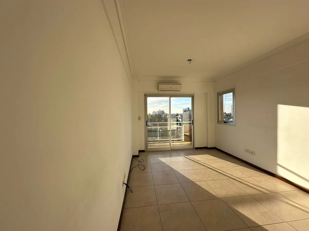 Departamento en Alberdi 0