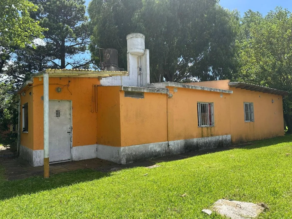 Casa en Lugones 400