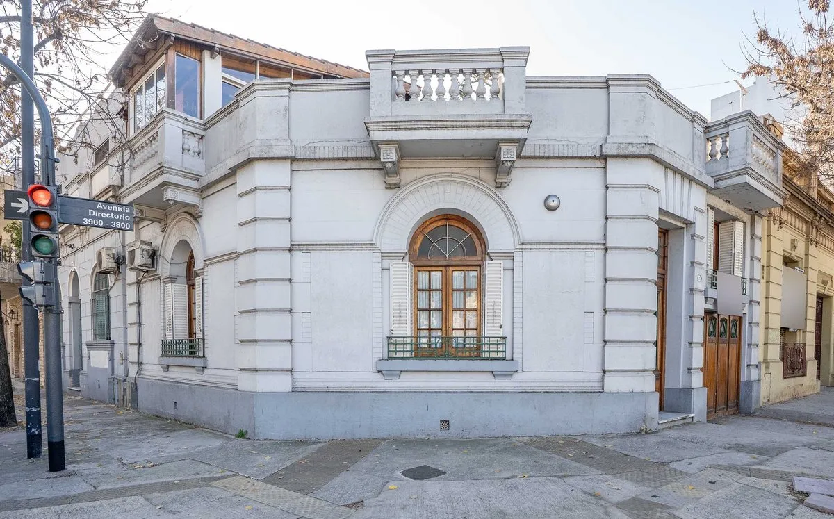 Casa en Avenida Directorio 3800