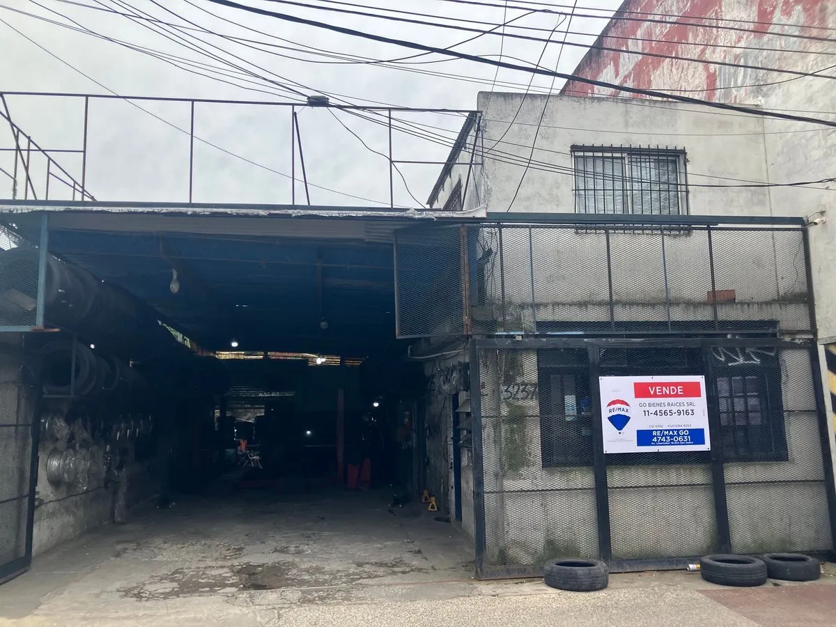 Lote en Avenida Hipólito Yrigoyen 3200