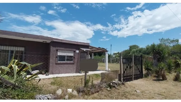 Casa en Avenida 8 600