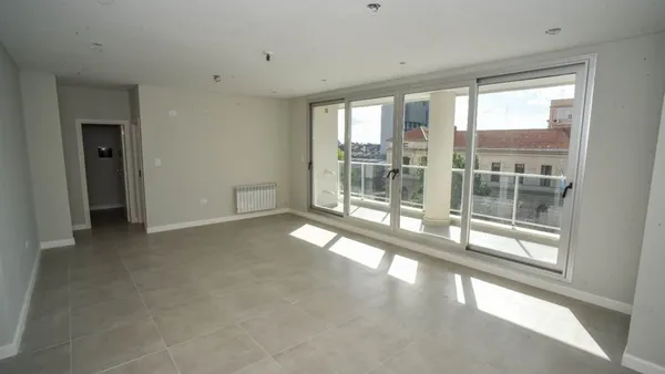 Departamento en Boulevard Pellegrini 2700
