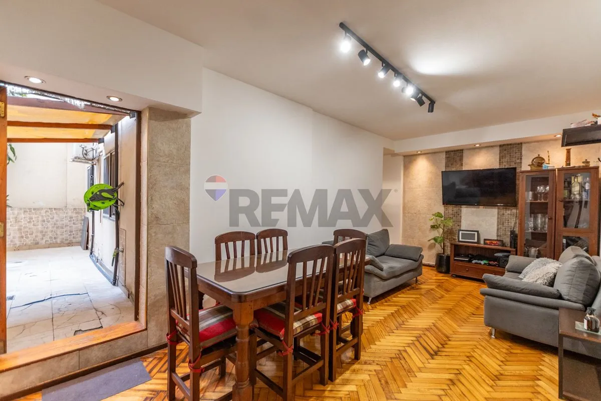 Departamento en Av Belgrano 2400