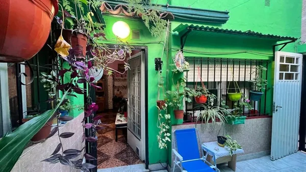 P H en Avenida Juan de Garay 3400