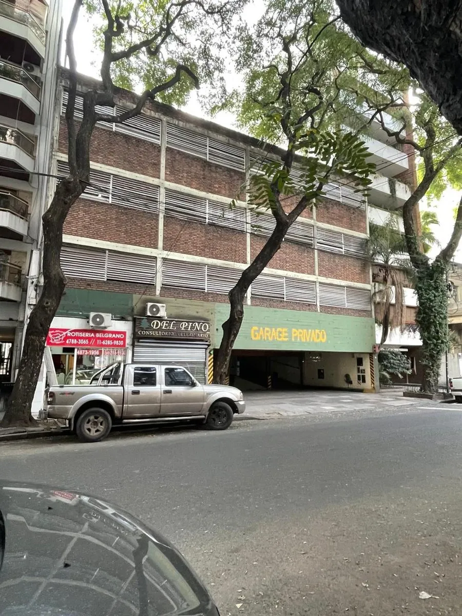 Cochera en Virrey del Pino 2200