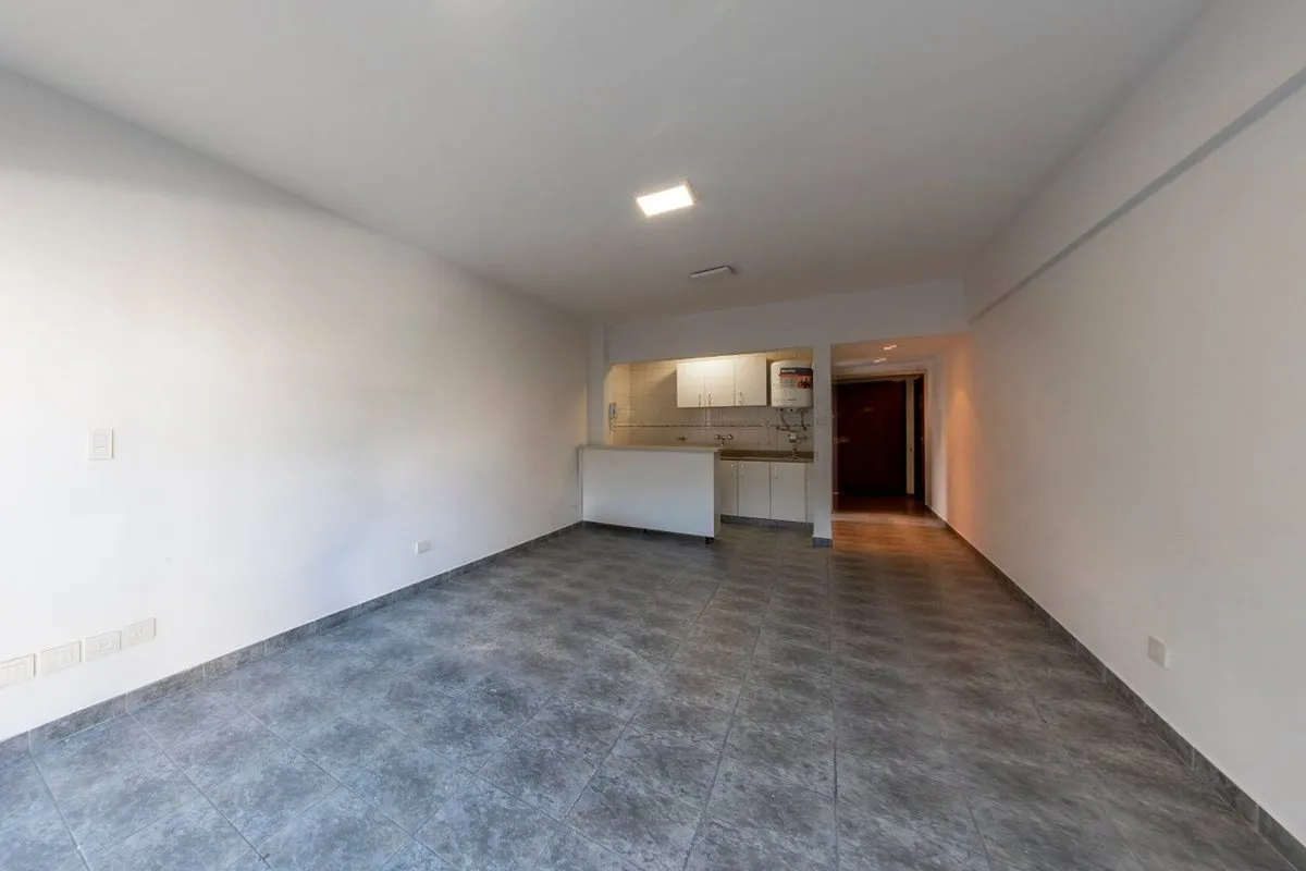 Departamento en Libertad 300