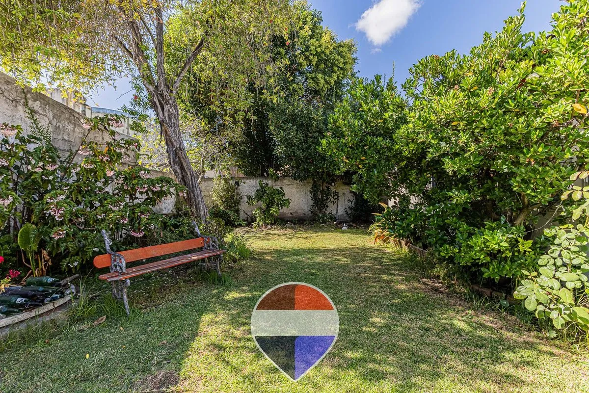 Casa en 528 E/ 20 y 21 2500