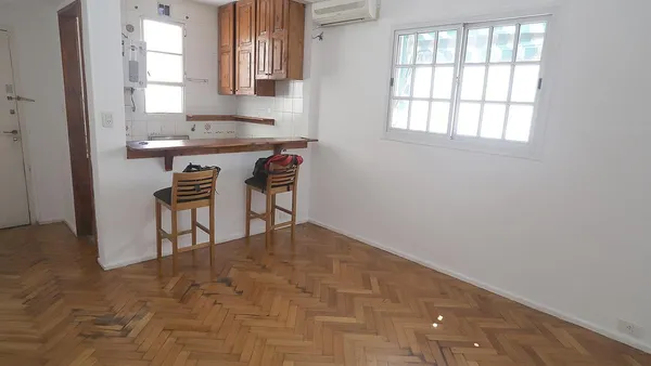 Departamento en Presidente José Evaristo Uriburu 1100