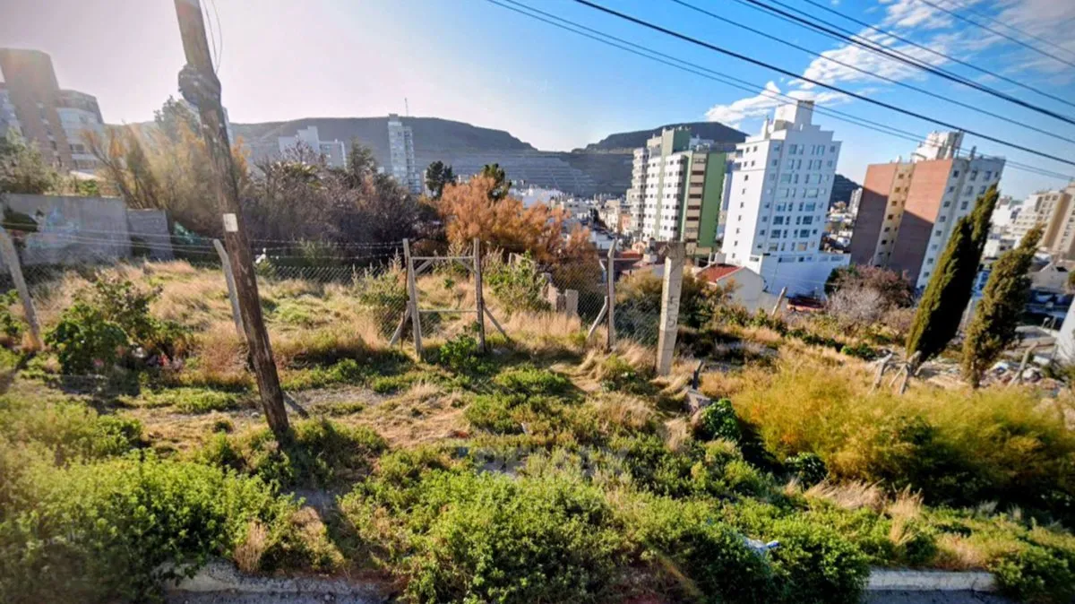 Lote en Maipú 900