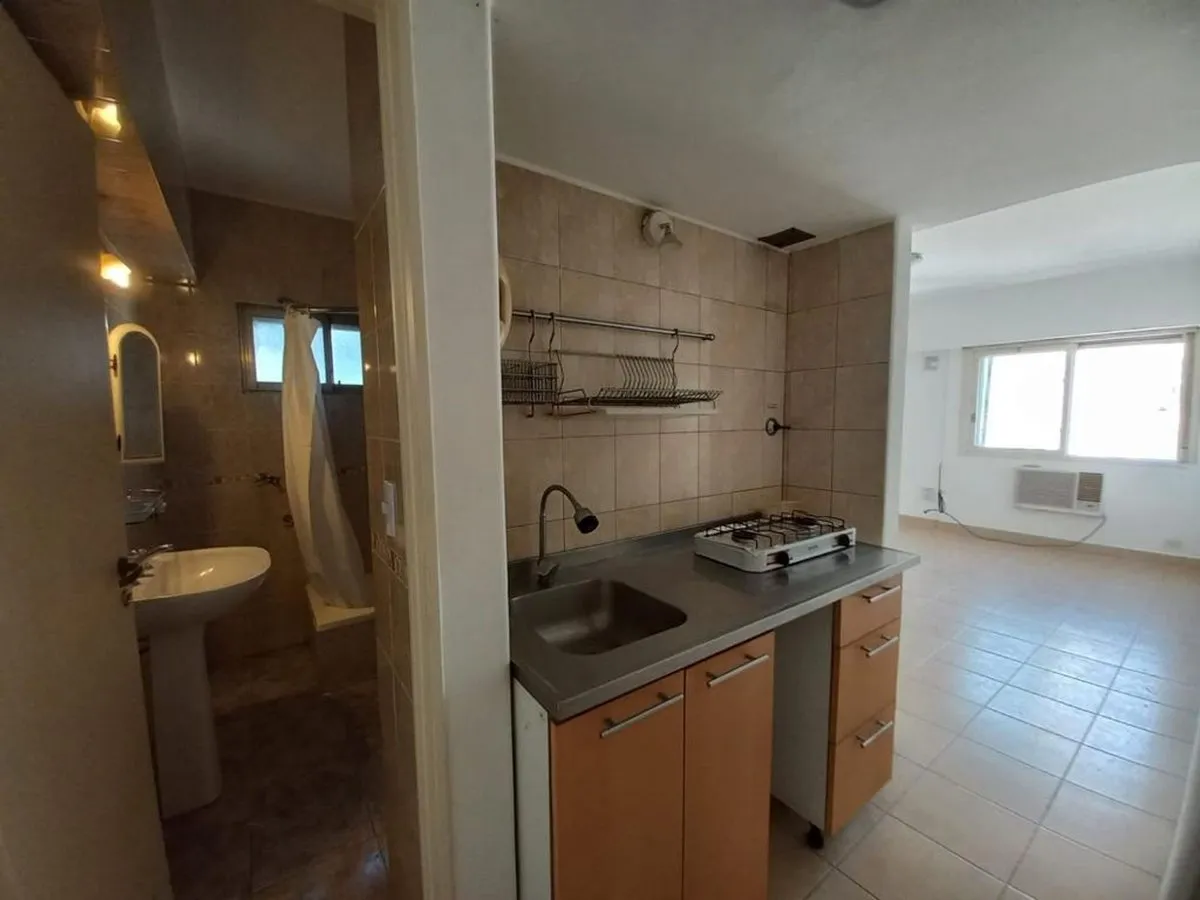 Departamento en Avenida Rivadavia 1300