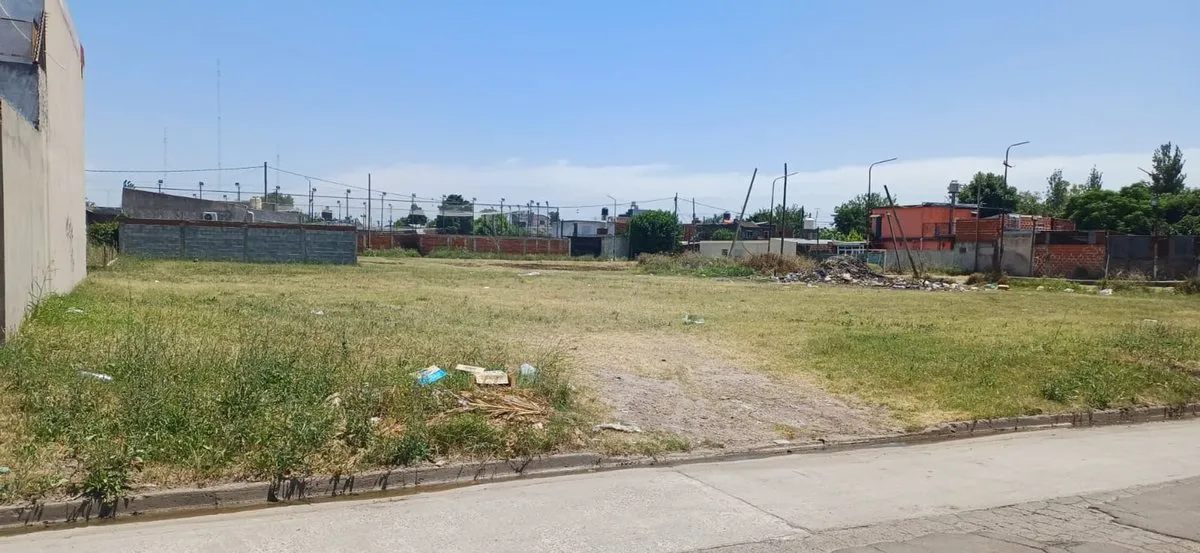 Lote en Maestro Argentino 3100