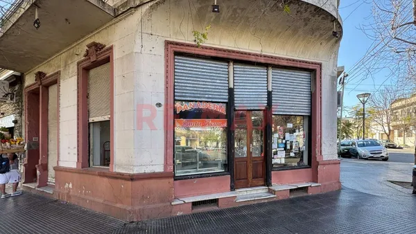 Local Comercial en Inclán 4200