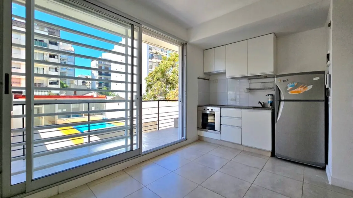 Departamento en Remedios Escalada de San Martín 900