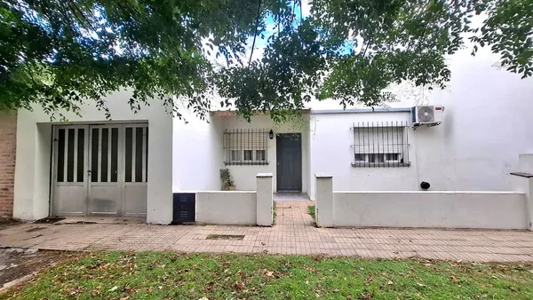Casa en Boulevard Gardes 400