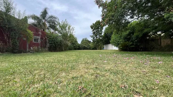 Lote en Rivadavia 2200
