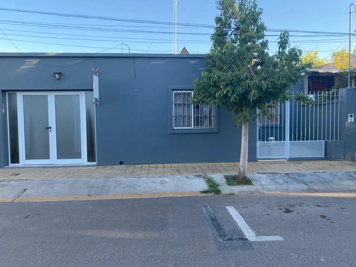 Casa en Bartolomé Mitre Oeste 900