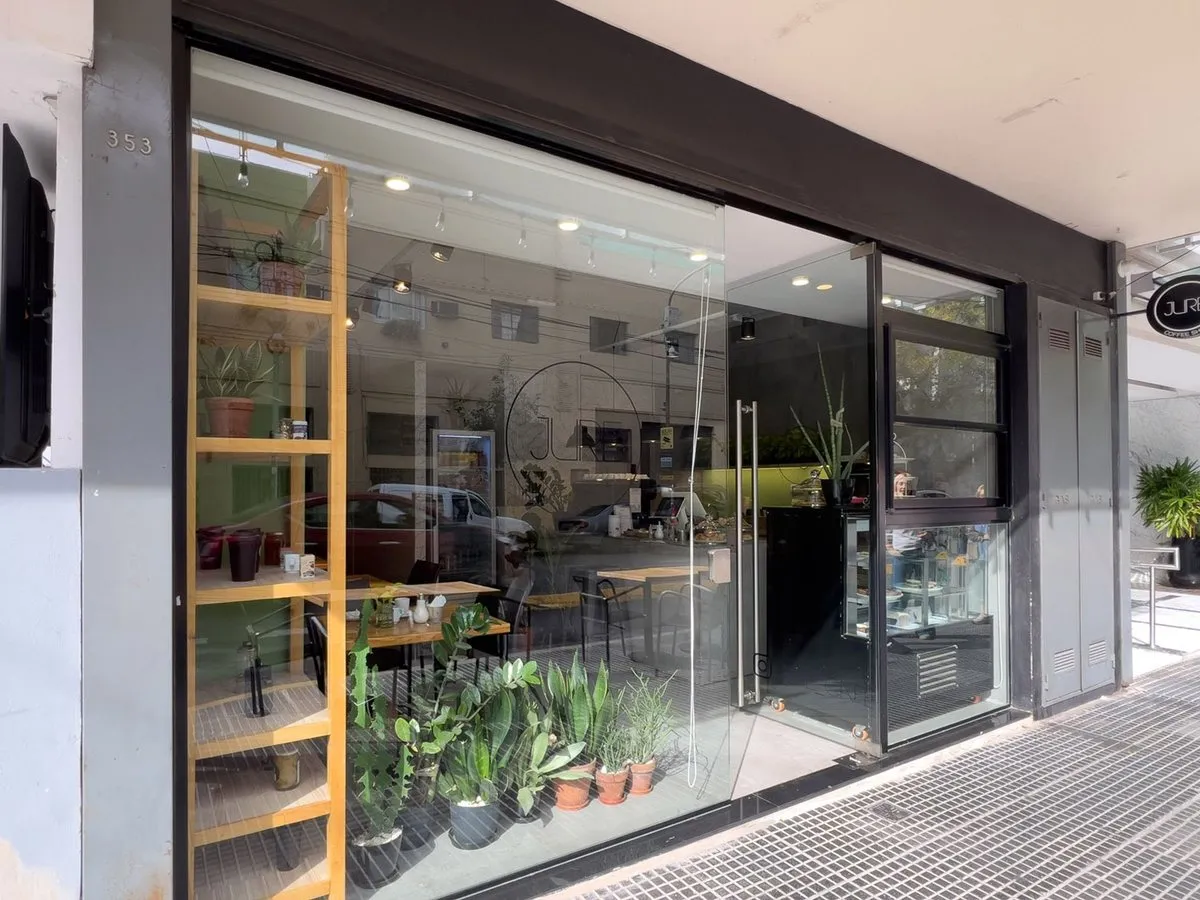 Local Comercial en Rawson 300