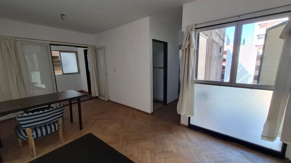 Departamento en Rioja 900