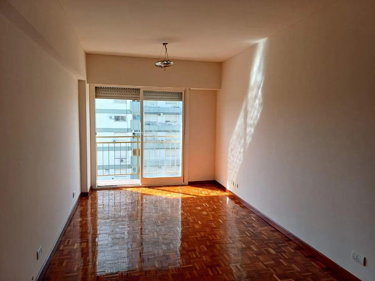 Departamento en Superí 3500