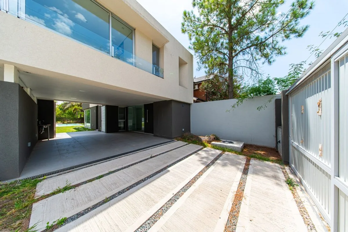 Casa en Malabia 1200