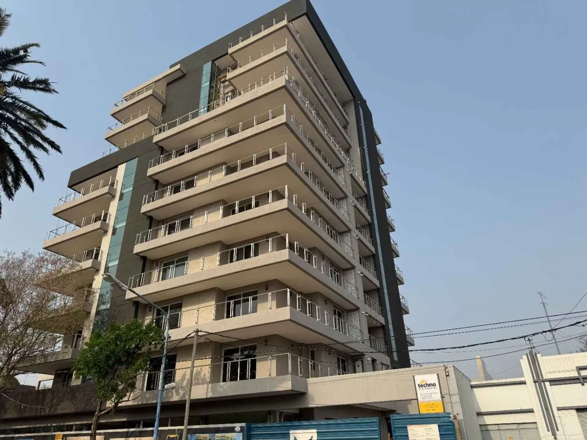 Departamento en Hipólito Yrigoyen 600