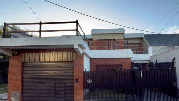 Industria en Cerrito 1400