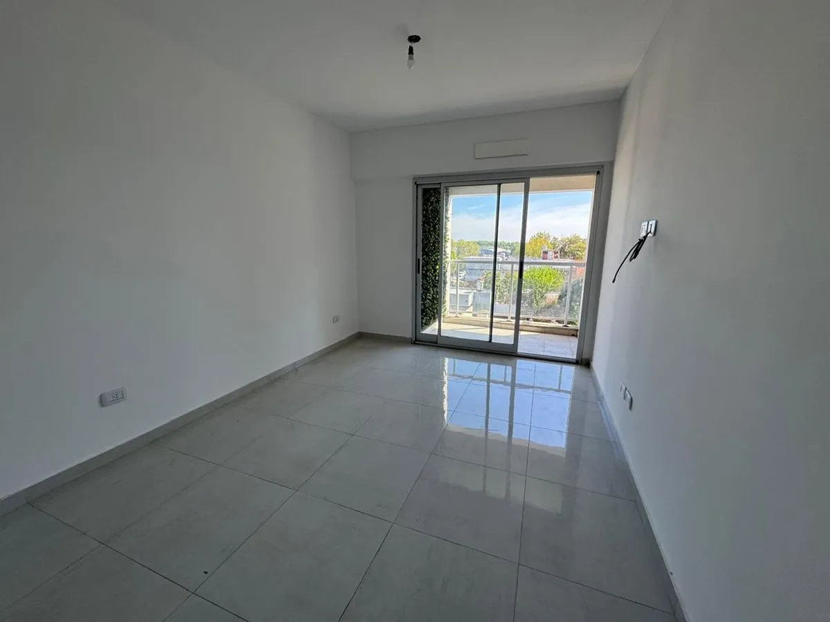 Departamento en San Martin 1000