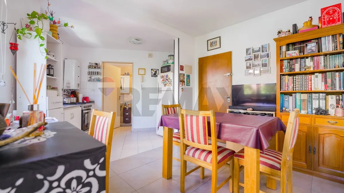 Departamento en Remedios Escalada de San Martín 1000