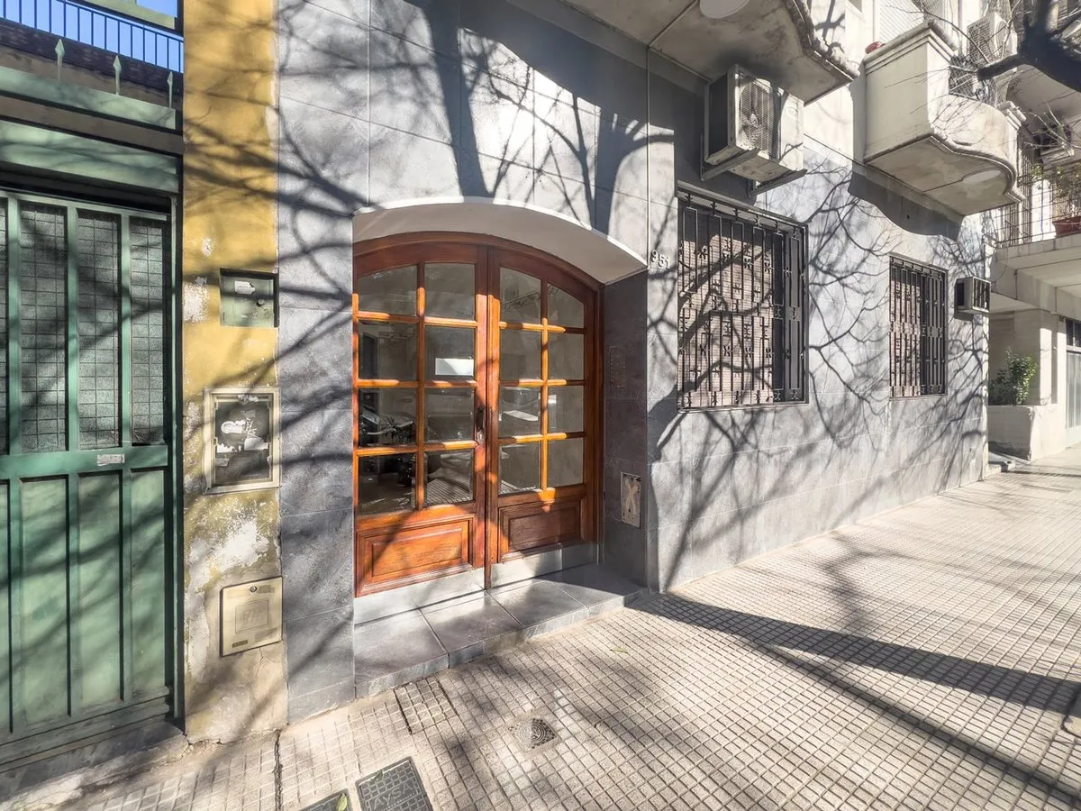 Departamento en Maza 900