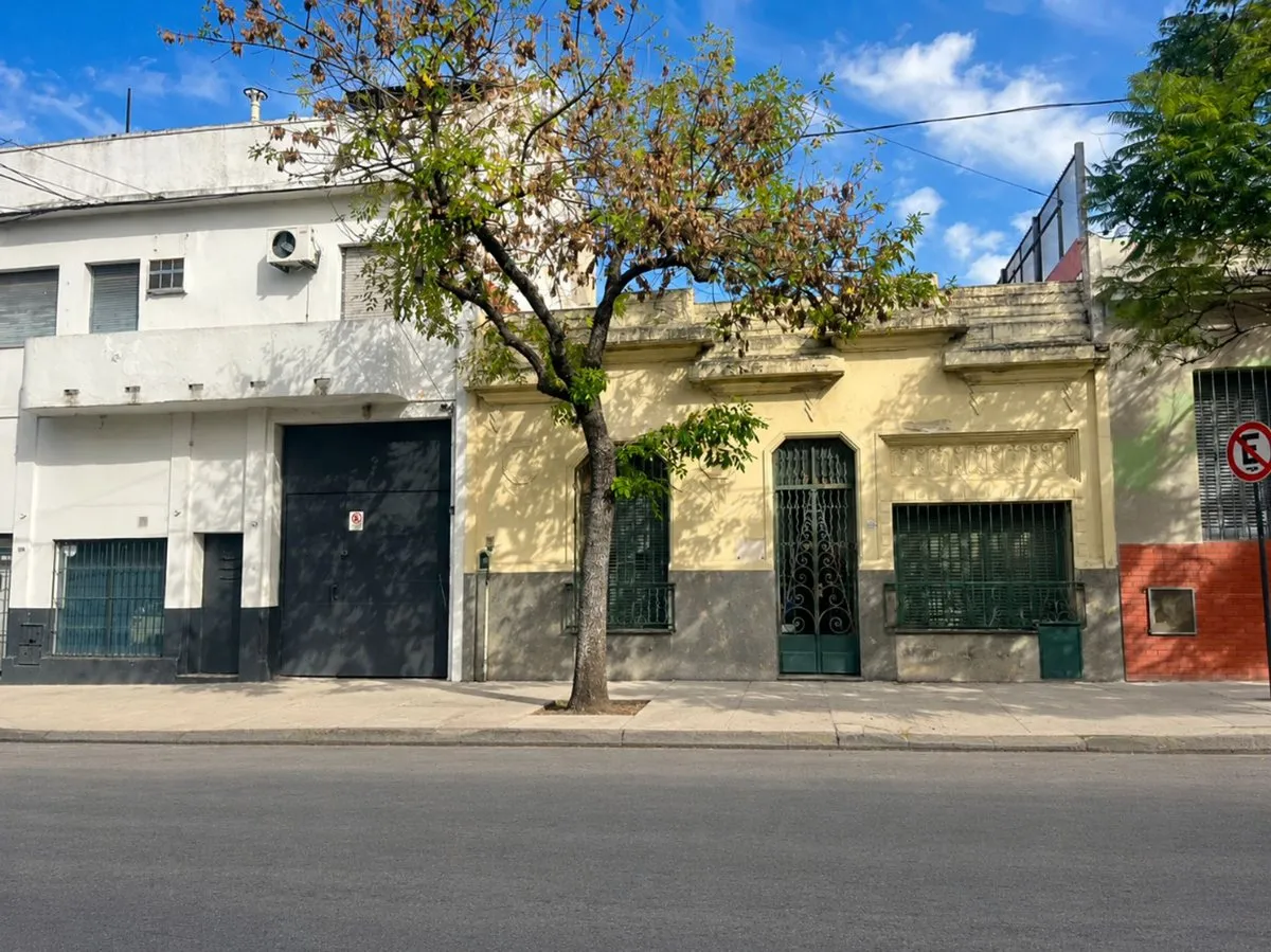 Casa en Muñiz 2100