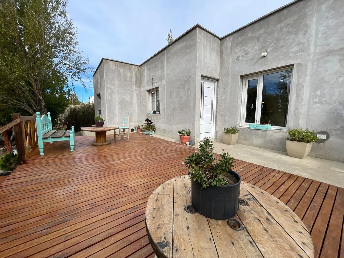 Casa en Juana Gabriela Moro 2100