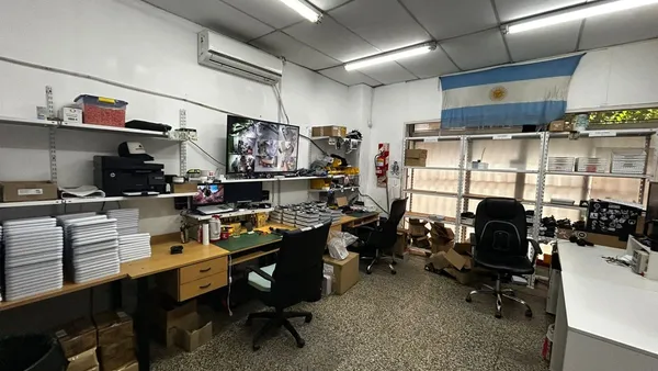 Local Comercial en Granaderos 300