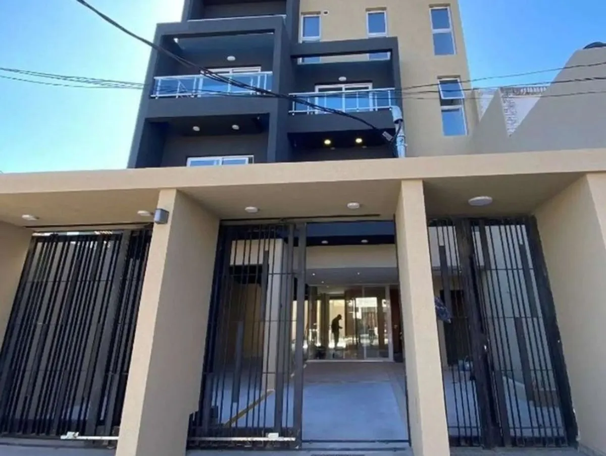 Departamento en Caxaraville 4100