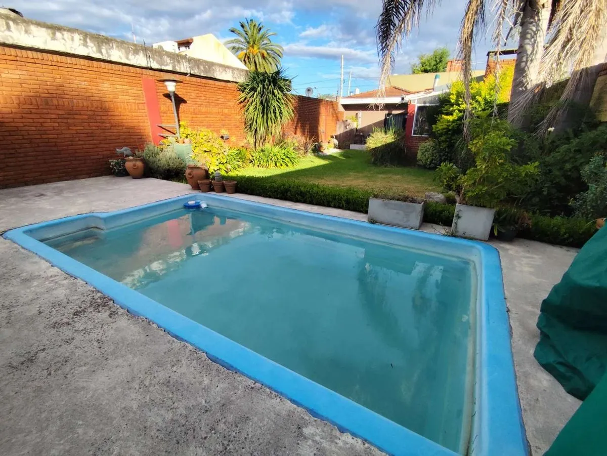 Casa en Aristóbulo del Valle 1400
