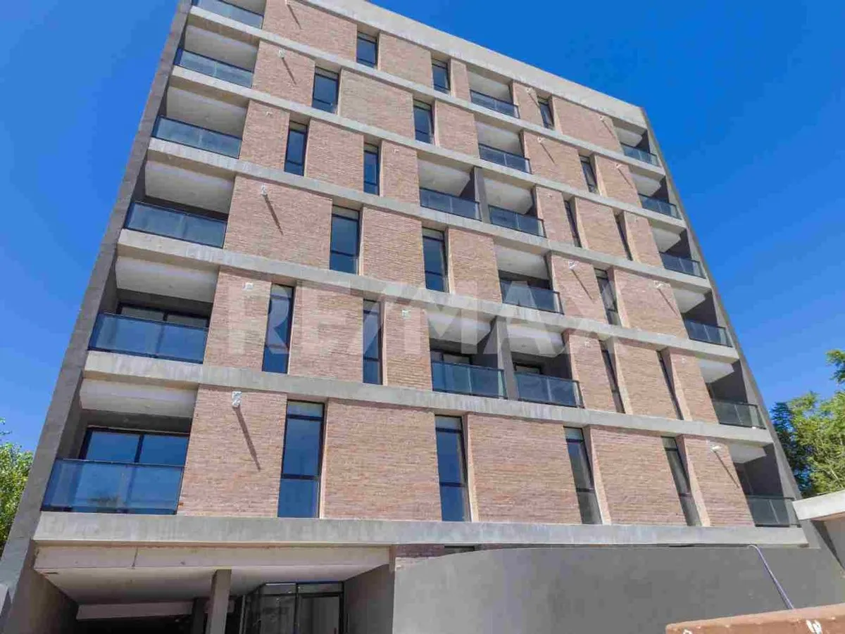 Departamento en Mandela 4800